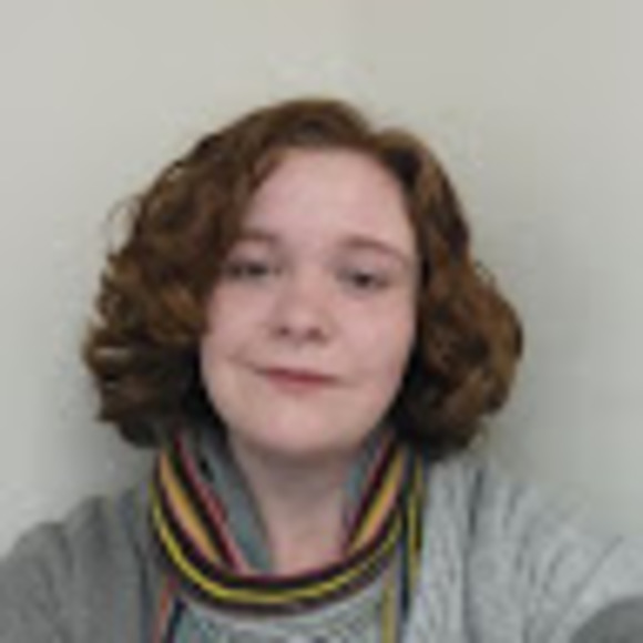 Meet your Posher, Hannah - Picture 1 of 1